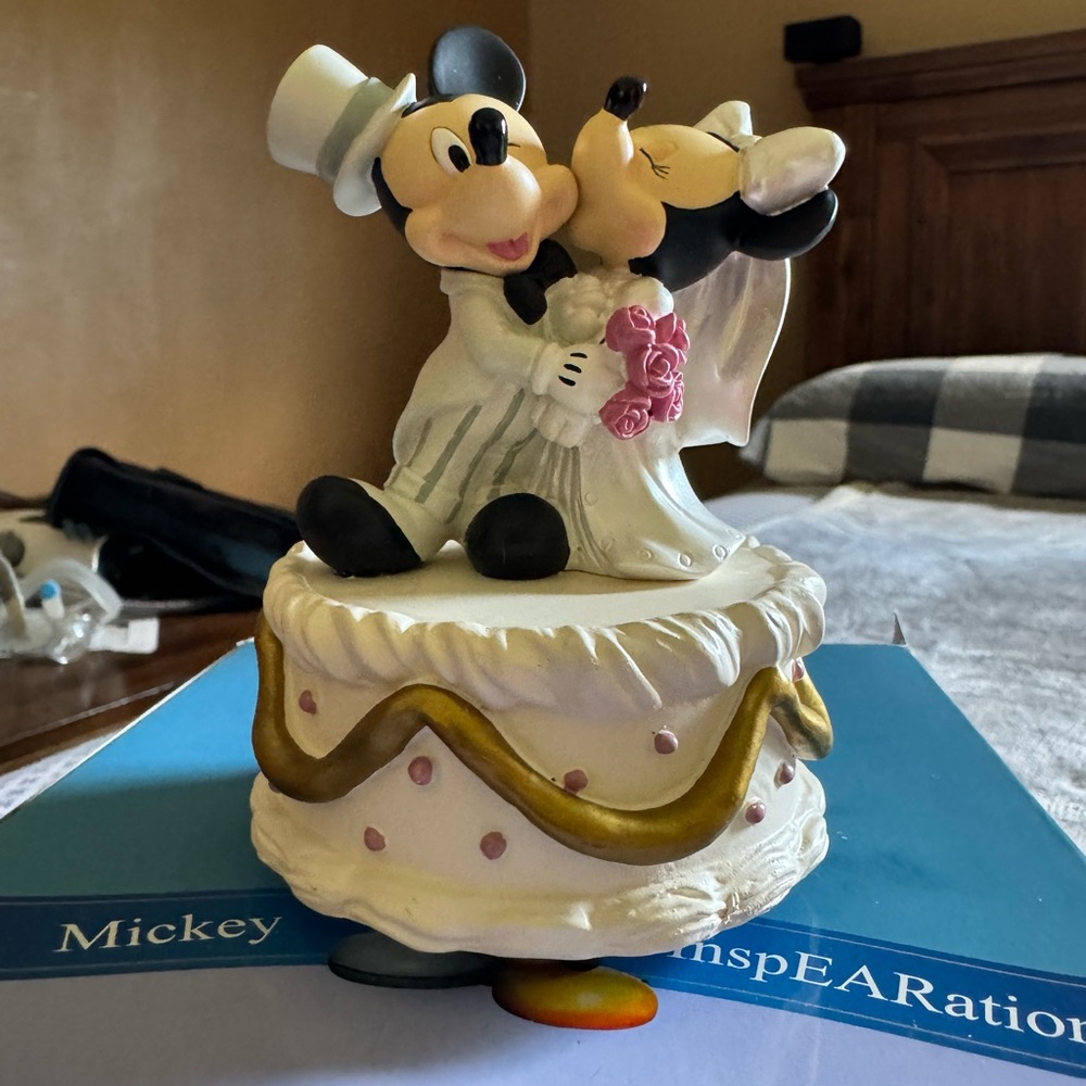 Mickey and Minnie wedding cake topper- sealed with a kiss